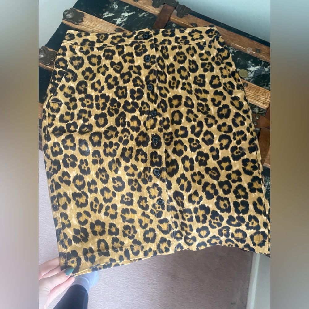 Ralph Lauren, Mid Length Button Up Skirt, Leopard Print, Size 8
